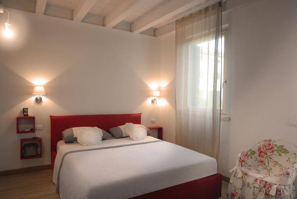 B&B Corte Dei Cedri Bussolengo Exterior photo